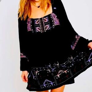 Free People Dress M Black
Purple Embroidered Long Sleeve Mini Rhiannon